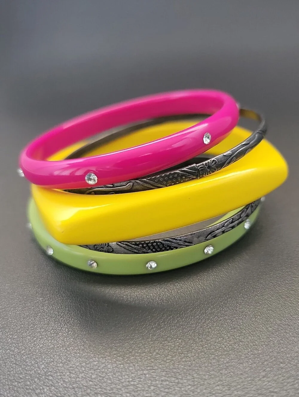 5 Pc Colorful Acrylic & Etched Metal Bangle Bracelet Stack Y2K Boho Retro